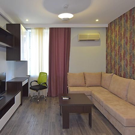 Pushkin 49 Yerevan Exterior foto