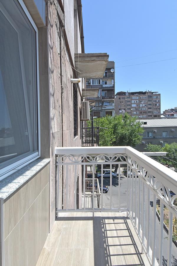Pushkin 49 Yerevan Exterior foto