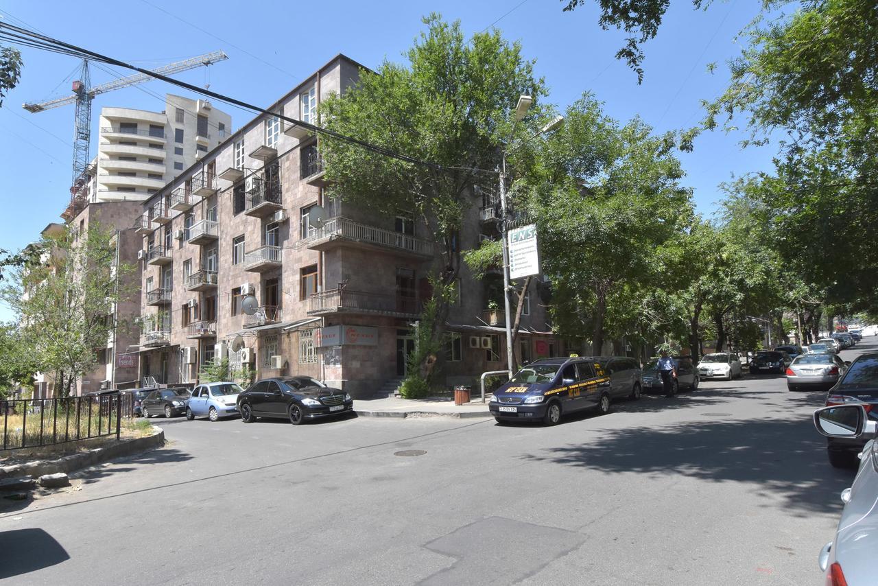 Pushkin 49 Yerevan Exterior foto